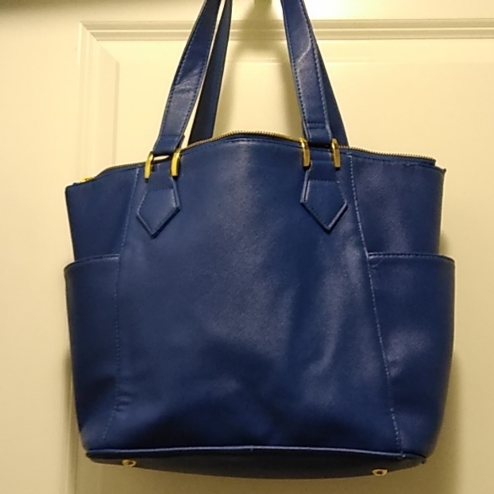 Handbag - Picture 2 of 4
